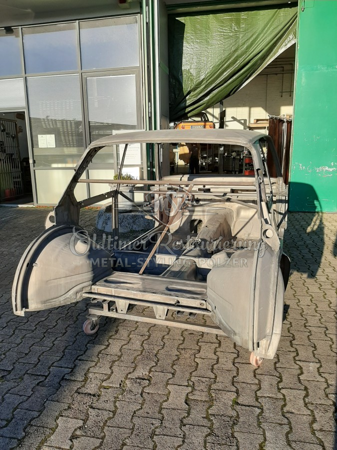 BMW 2002 Turbo 04