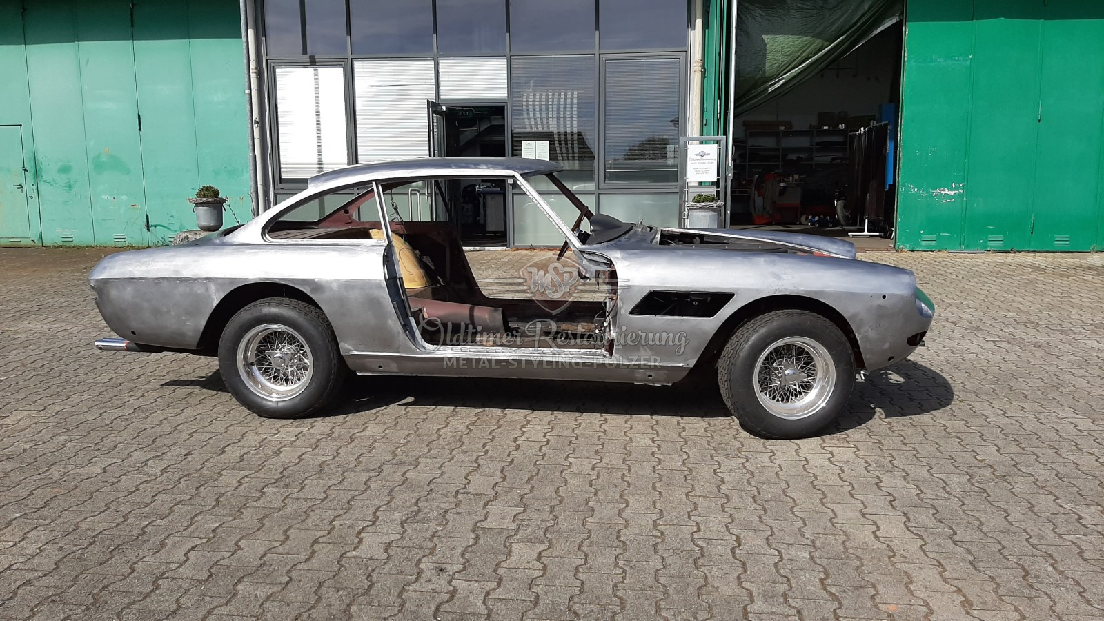 Ferrari 330 GT 49