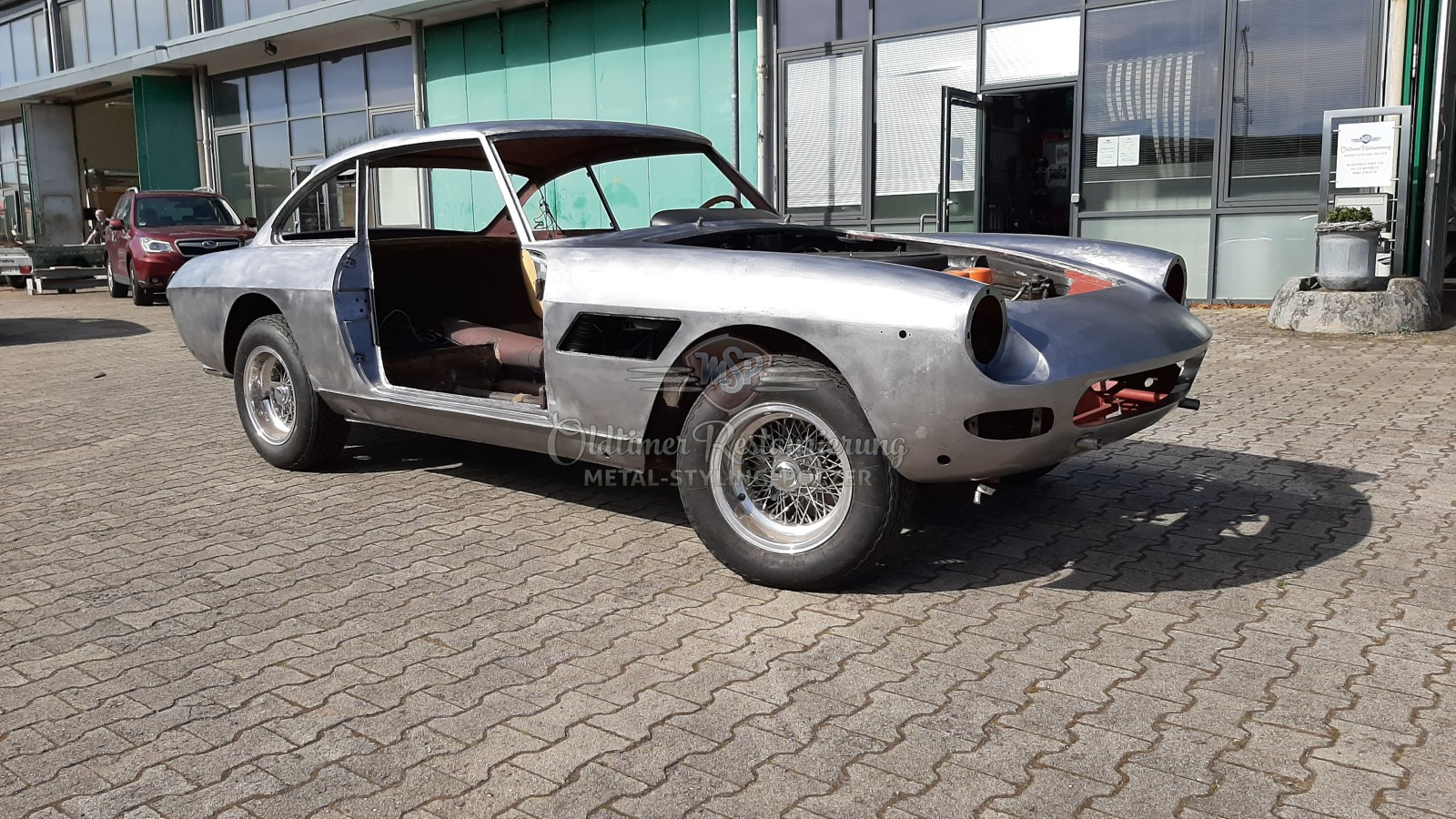 Ferrari 330 GT 53