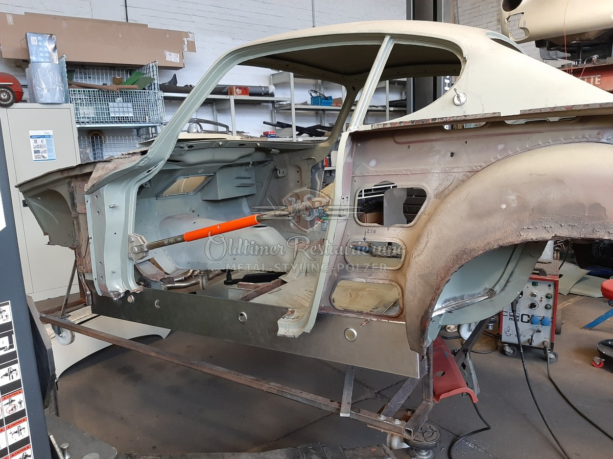 Volvo P1800 09